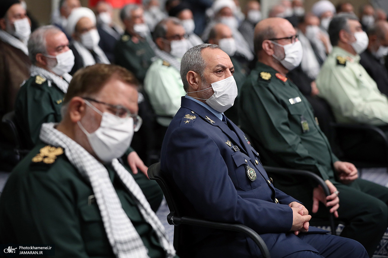 دیدار جمعی از پیشکسوتان و فرماندهان دفاع مقدس با رهبر معظم انقلاب