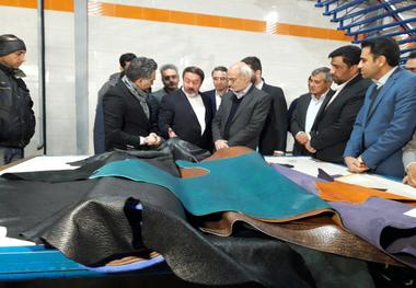 مقیمی: مهمترین وظیفه مسئولان رفع موانع تولید از پیش پای سرمایه گذاران است