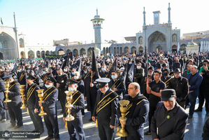 دسته عزاداری خادمان حرم کریمه اهل بیت (ع) در روز شهادت حضرت زهرا (س)‎‎