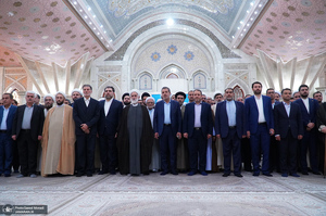 تجدید میثاق جمعی از مدیران و کارکنان بنیاد مسکن انقلاب اسلامی با آرمان های امام خمینی (س)