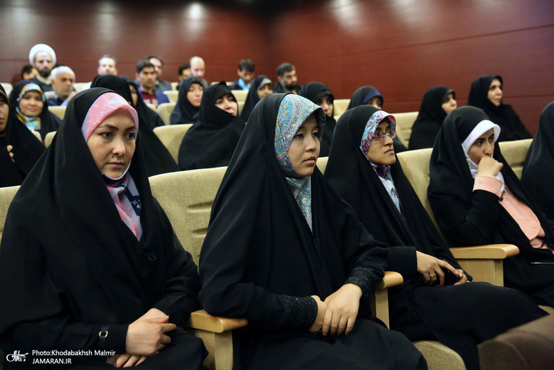 دیدار رئیس و  مدیران مجمع جهانی اهل‌بیت(ع)با سیدحسن خمینی