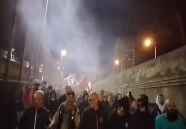 اتفاقی کم سابقه در اروپا علیه اسرائیل/ کارگران ایتالیایی نگذاشتند کشتی اسرائیلی در بندر جنوا پهلو بگیرد + فیلم