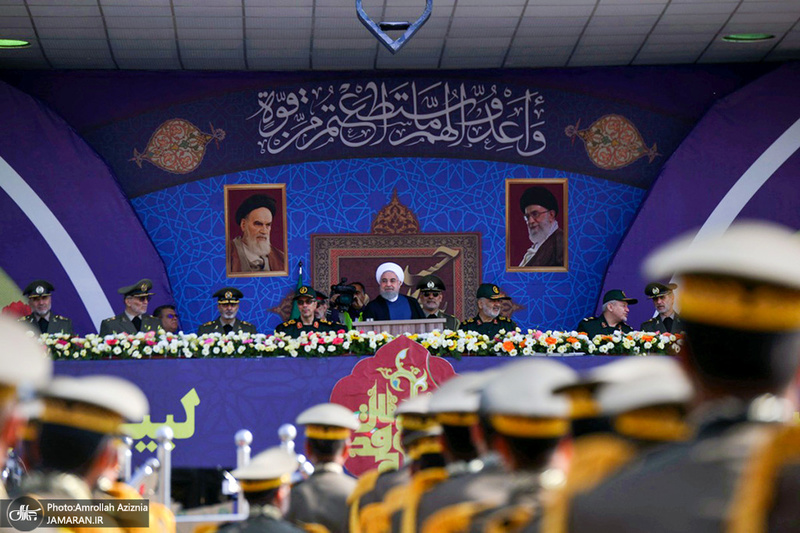 مراسم رژه نیروهای مسلح در جوار حرم مطهر امام خمینی(س)