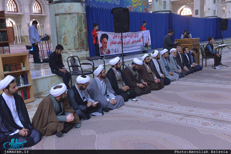 اولین دوره آموزش و جشن عبادت دانش آموزان مکلف عشایر‎