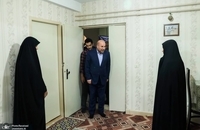 دیدار قالیباف با خانواده سه تن از شهدای پرواز اردیبهشت (10)