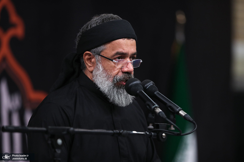 مراسم عزادارای شب عاشورا با حضور رهبر انقلاب اسلامی