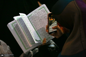 مراسم دعا و احیای شب بیست و یکم ماه رمضان در حرم امام رضا(ع)