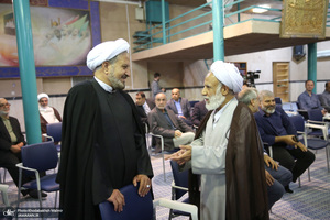 آیین رونمایی از نسخه جدید نرم افزار مجموعه آثار امام خمینی(ره) در حسینیه جماران