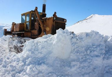 کولاک راه ۱۵ روستای خلخال را مسدود کرد