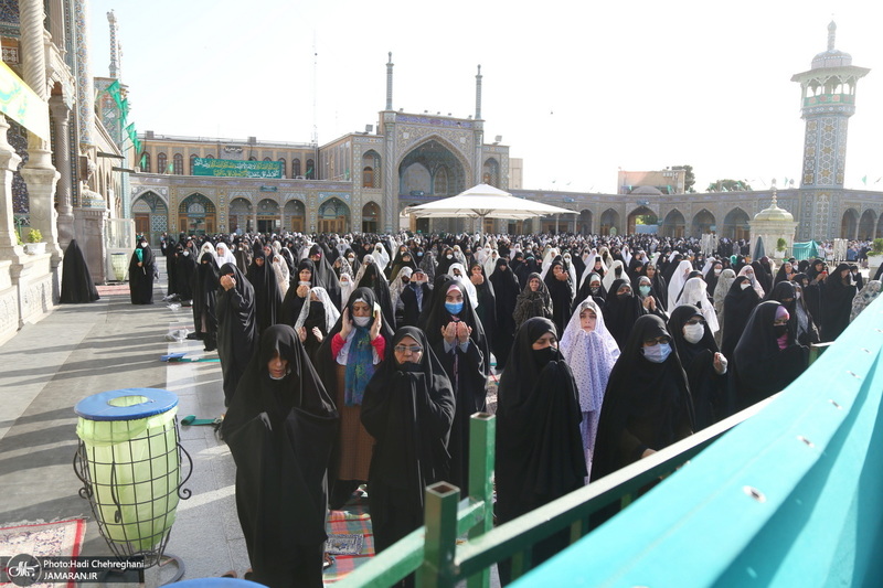 نماز عید سعید فطر در حرم حضرت فاطمه معصومه(س)