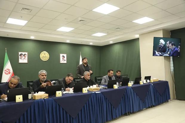 نایب رئیس مجلس نقل قول عارف از قالیباف درباره «لغو بررسی طرح مقابله با نفوذ» را تکذیب کرد