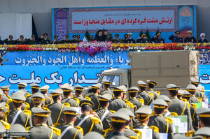 مراسم رژه روز ارتش در جوار حرم مطهر امام خمینی (س) - 2