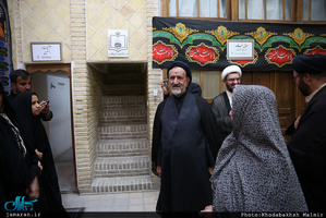 بازدید حجت الاسلام و المسلمین سید محمود دعایی از بیت امام در نجف