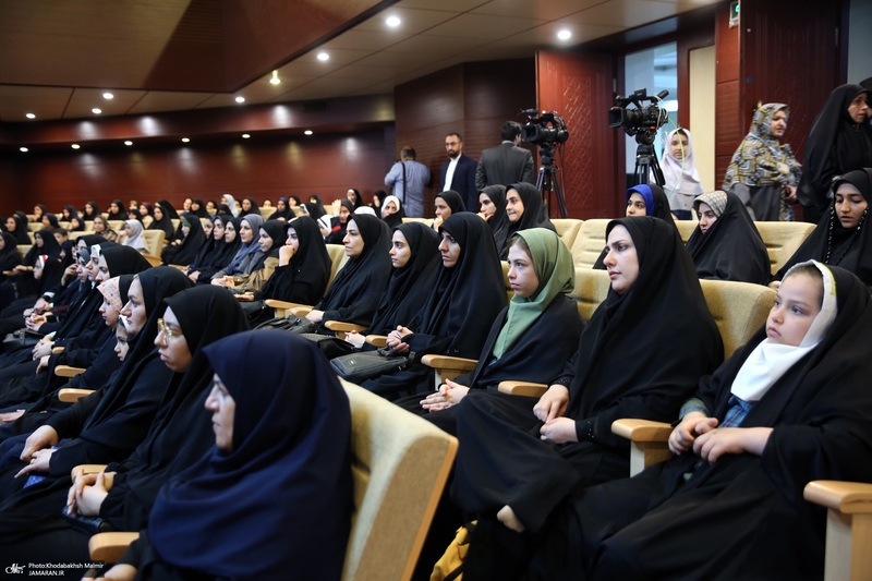 مراسم تجلیل از فعالان نهج‌البلاغه در حرممطهر امام خمینی (س)