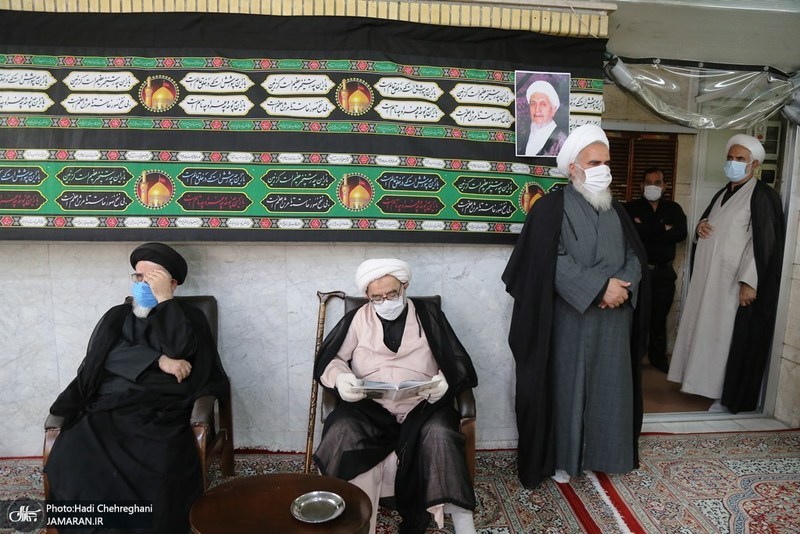 حضور مراجع و علما در بیت آیت الله العظمی صانعی(ره)-2