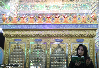 احیای شب بیست و سوم ماه رمضان در امامزاده پنج تن لویزان