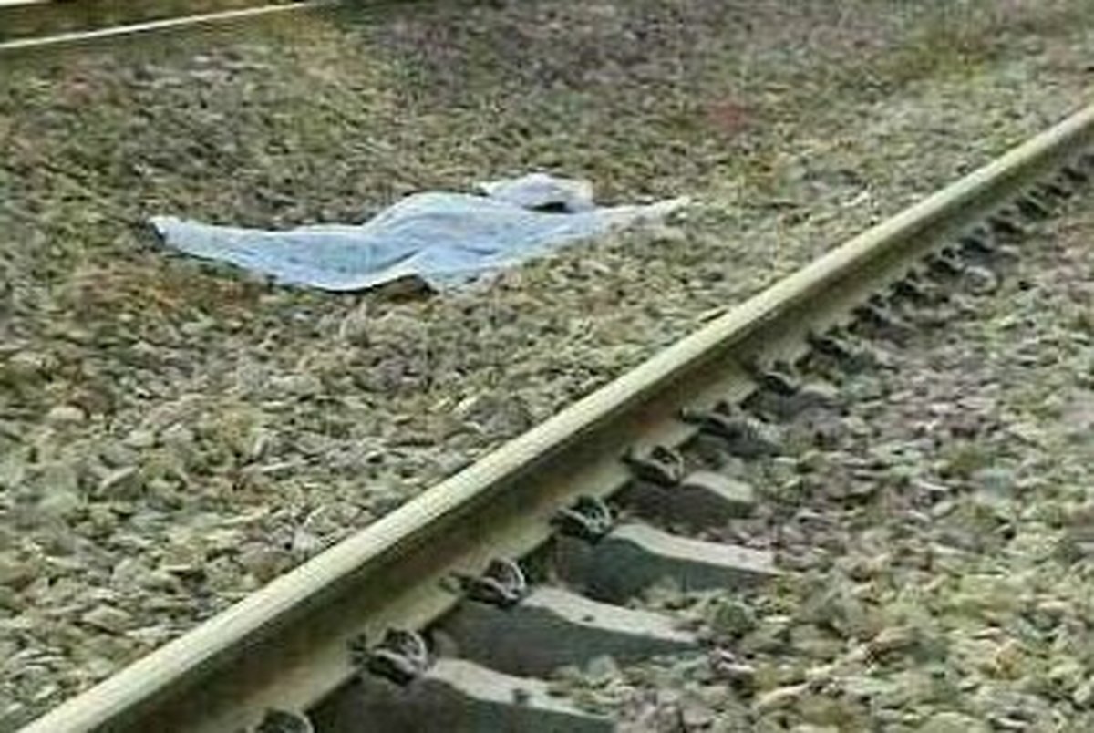چوپانی در اثر برخورد با قطار جان خود را از دست داد