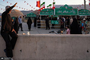 خدمت‌رسانی به زائران حسینی در مسیر عبور از ایلام