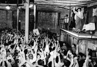 الثورة المعجزة