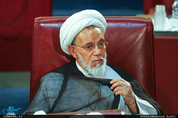 آیت الله هاشم زاده هریسی: تندروها کاملاً در کمربند ‌ایمنی و آزاد هستند