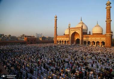 نماز عید فطر در مسجد تاریخی جامیا در دهلی نو هند + عکس ها