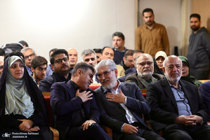 نشست رو‌نمایی کتاب در اندیشه ایران