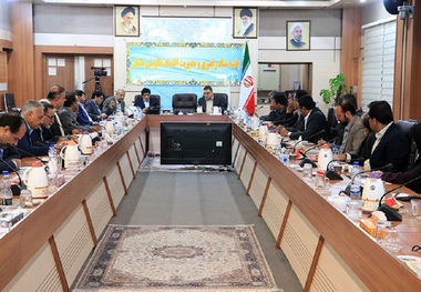 مشکل برق استخرهای پرورش میگوی هرمزگان حل شود