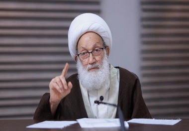 Bahrain's most prominent cleric Sheikh Qassim says threats against Ayatollah Khamenei an affront to all Muslims