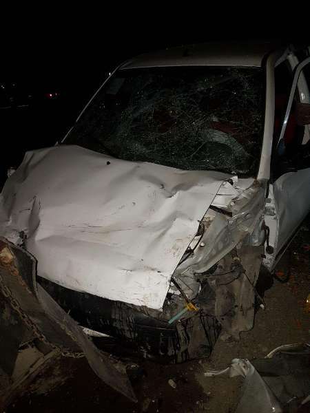 برخورد 2 دستگاه خودرو در جاده ایرانشهر- سرباز 2 کشته و 3 مجروح داشت