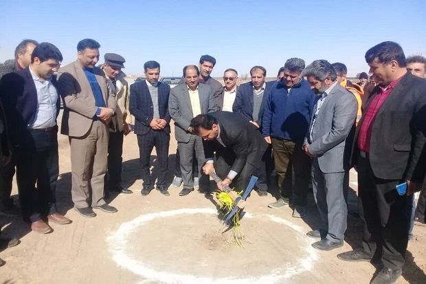 چهار طرح در آران‌وبیدگل بهره‌برداری و کلنگ‌زنی شد