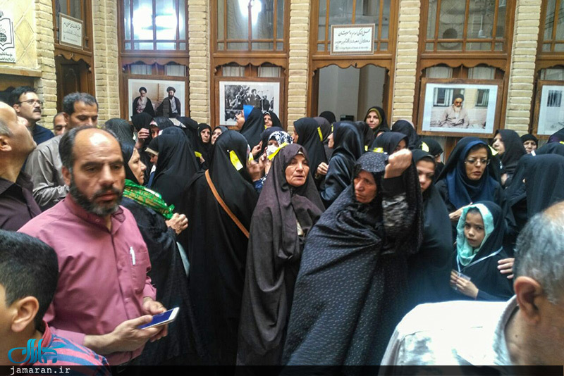 بازدید زائران ایرانی و غیر ایرانی عتبات از بیت حضرت امام در نجف