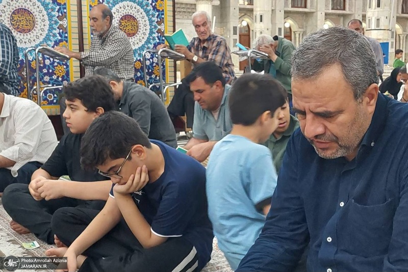 مراسم دعای کمیل در حرم امام خمینی