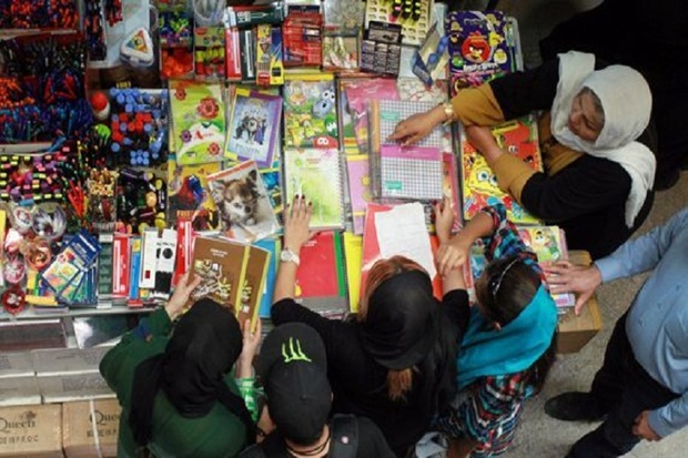 فروش اقلام موردنیاز دانش آموزان آستارا آغاز شد