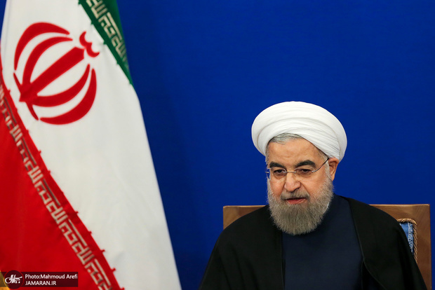روحانی درگذشت مادر شهیدان داداشی و پدر شهیدان کدخدائی را تسلیت گفت