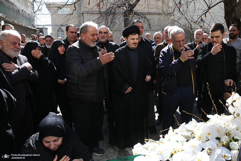 مراسم تشییع آیت الله سید مهدی امام جمارانی (ره) از حسنیه جماران