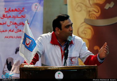 سخنان دبیرکل  جمعیت هلال احمر در حسینیه جماران