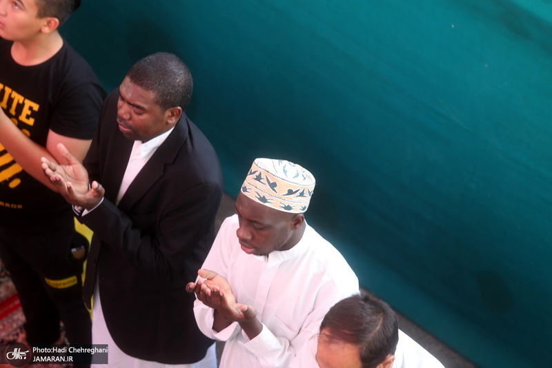 نماز عید سعید قربان در حرم کریمه اهل بیت(ع)