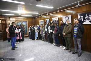 بازدید اقشار مختلف مردم از بیت امام خمینی (س) در جماران- 6