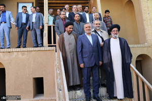 حضور وزیر تعاون، کار و رفاه اجتماعی در بیت تاریخی امام خمینی (س)