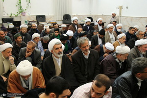 عمامه گذاری طلاب در روز عید مبعث توسط مراجع عظام تقلید‎‎