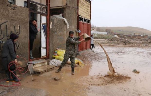 سیل مهربانی در دلفان