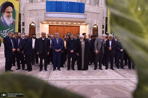 تجدید میثاق رئیس، مدیران و کارکنان ستاد اجرایی فرمان امام با آرمان‌های حضرت امام خمینی (س)