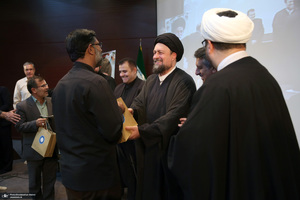 مراسم تجلیل از فعالان نهج‌البلاغه در حرممطهر امام خمینی (س)