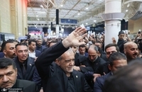 پزشکیان بارگاه نورانی حضرت امیرالمؤمنین (ع) را زیارت کرد (10)