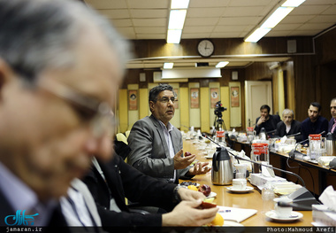 چرا رژیم پادشاهی فروپاشید؟