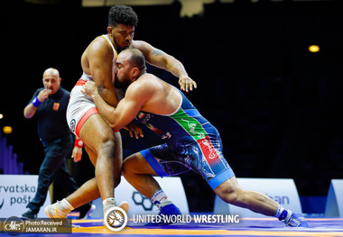 کشتی آزاد قهرمانی جهان| شوک دوم به کشتی ایران با باخت قاسمپور!/ دو طلا در انتظار جوان و زارع+اسامی فینالیست ها