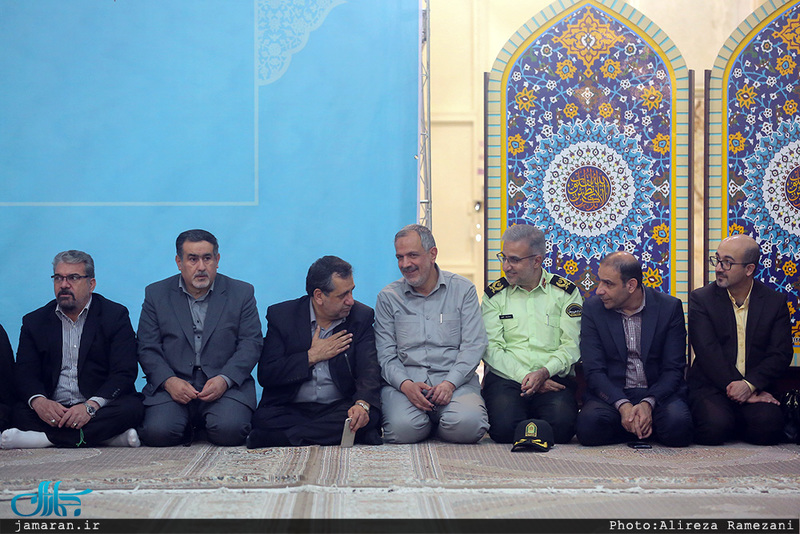 تجدید میثاق شهردار تهران و اعضای شورای شهر با آرمان های امام(س)