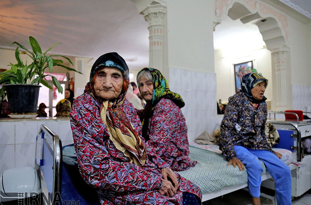 استان بدون خانه سالمند