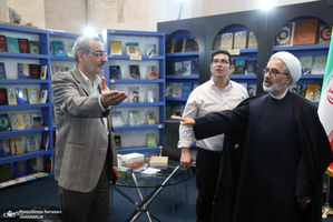 غرفه موسسه تنظیم و نشر آثار امام خمینی (ره) در سی و ششمین نمایشگاه کتاب تهران-4