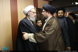 حضور سید حسن خمینی در مراسم ختم والده حجت الاسلام والمسلمین آشتیانی 